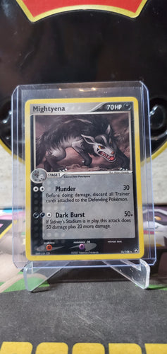 Mightyena - (18/108)