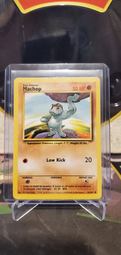 Machop - (52/102) (BS)